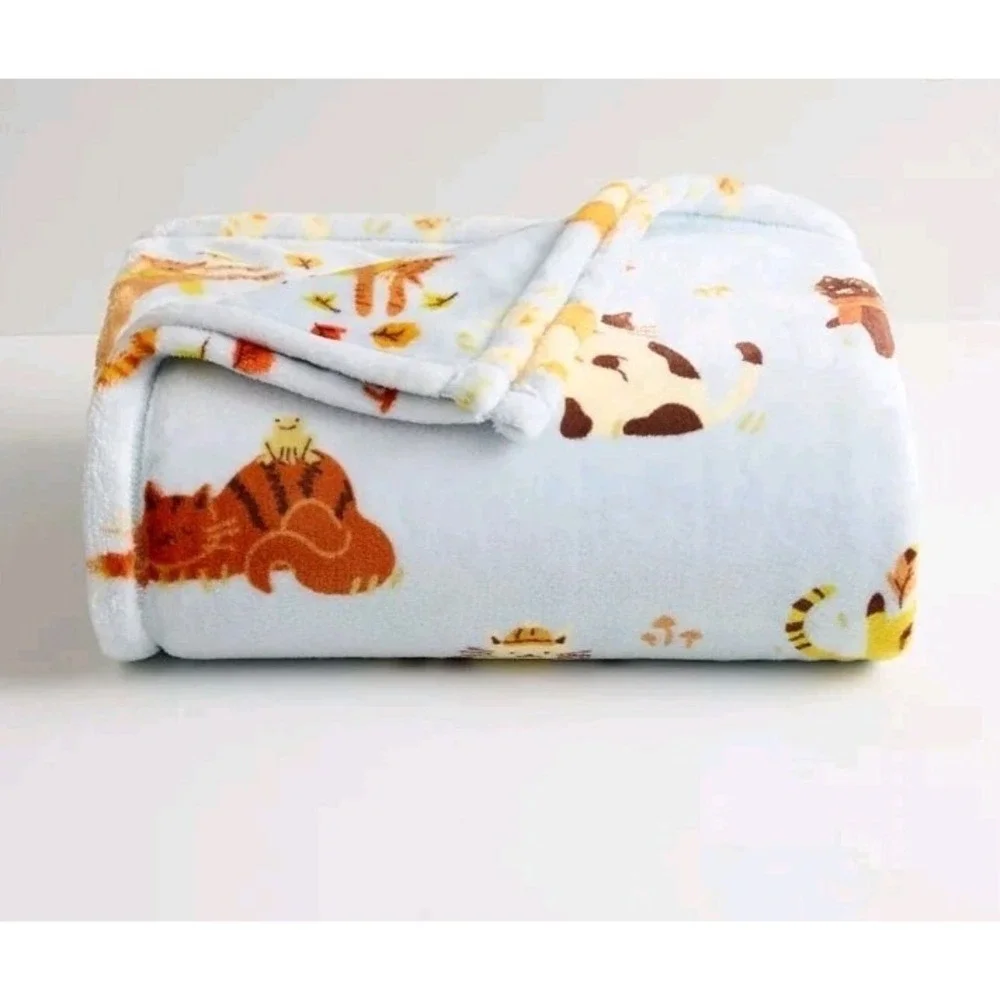 The Big One Plush Throw Blanket‎ 5x6 Oversized Playful Cats Mushroom Print Blue